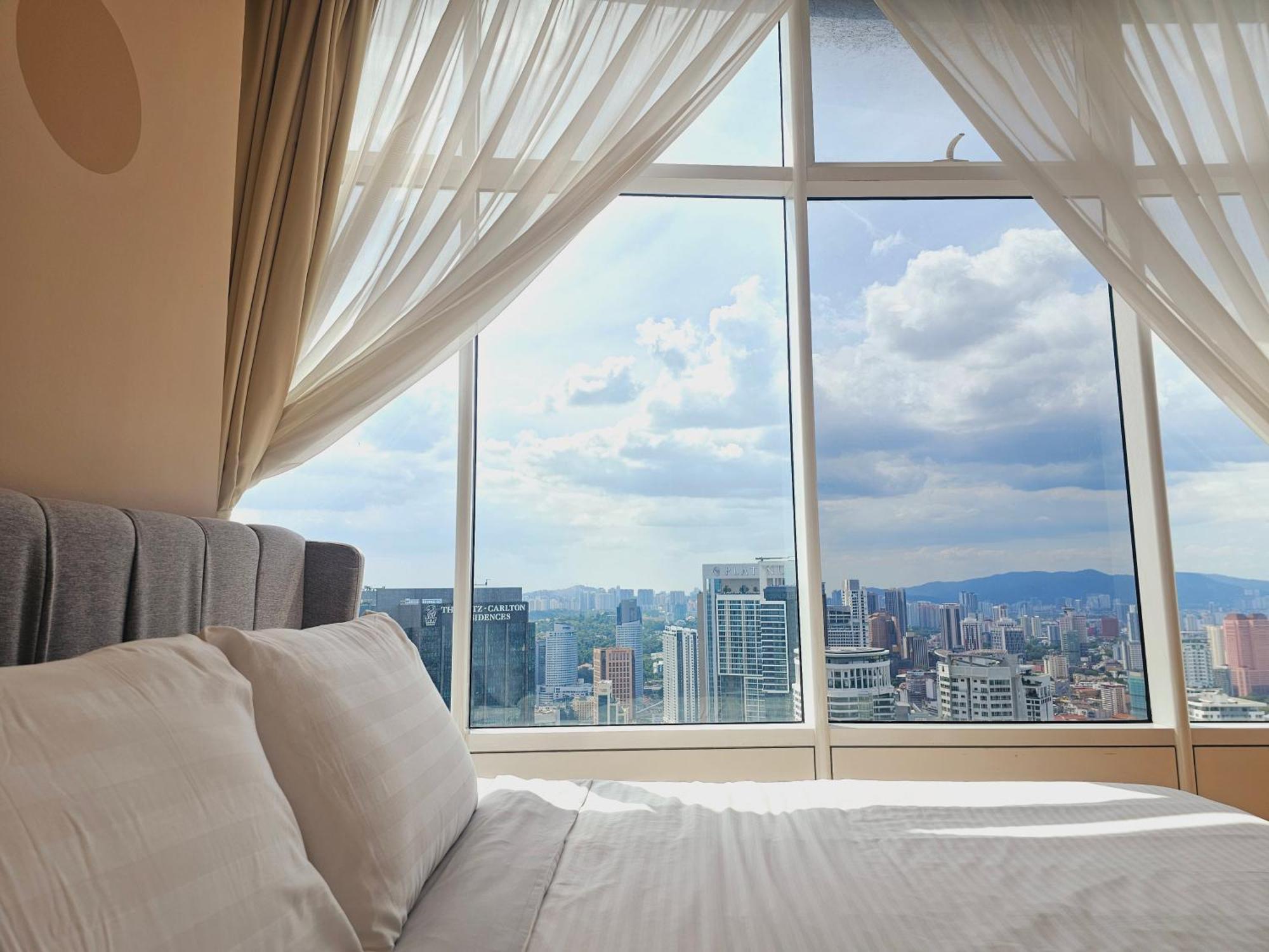 Sky Suites Klcc By Staylar Kuala Lumpur Bagian luar foto