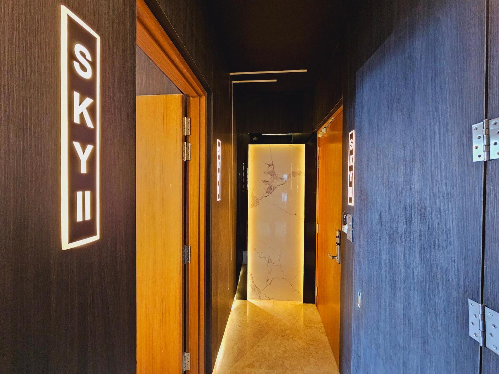 Sky Suites Klcc By Staylar Kuala Lumpur Bagian luar foto