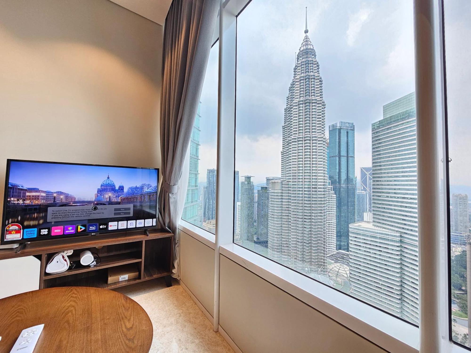 Sky Suites Klcc By Staylar Kuala Lumpur Bagian luar foto