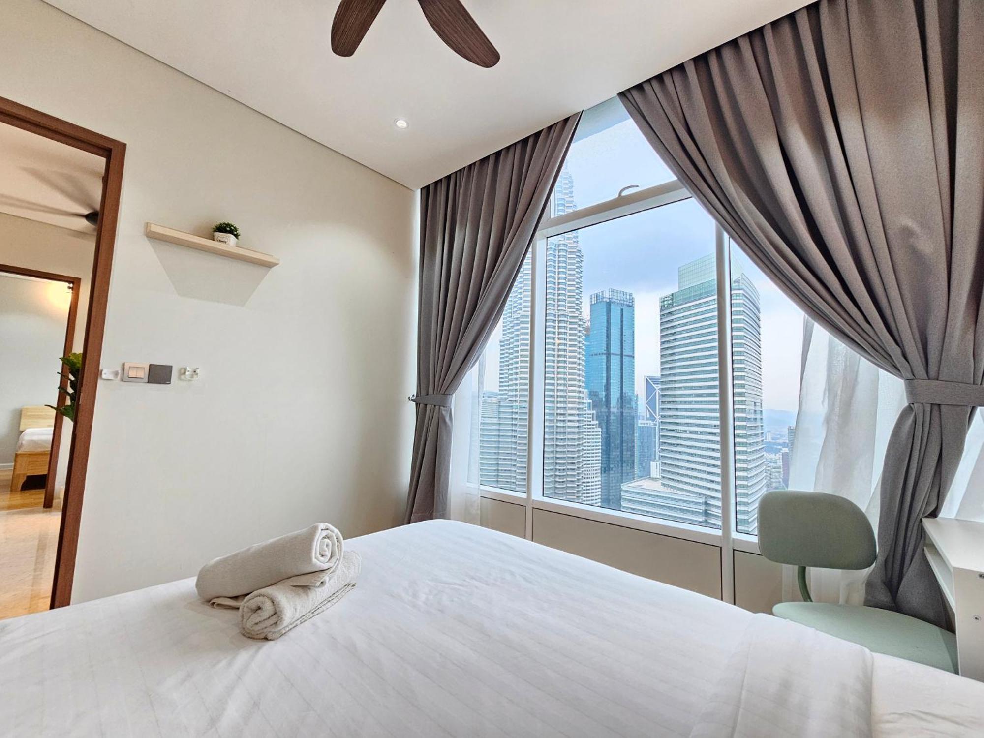 Sky Suites Klcc By Staylar Kuala Lumpur Bagian luar foto
